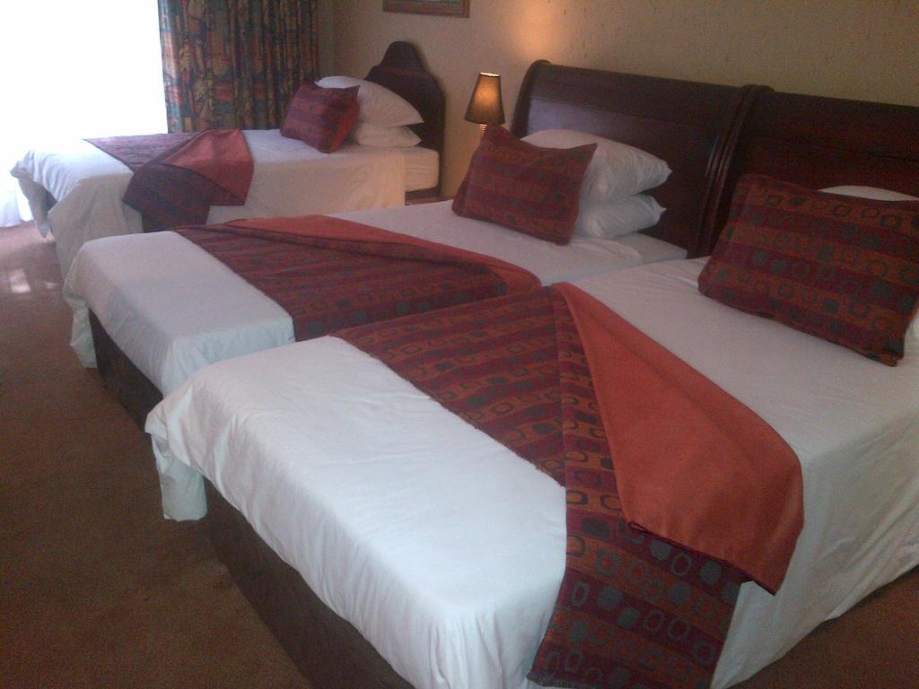 Hornbill Lodge Magaliesburg Room photo